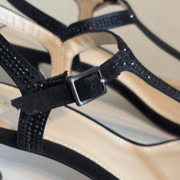 Pelle Moda Black Iya T-Strap kitten heels SZ: 9 - Picture 7 of 16